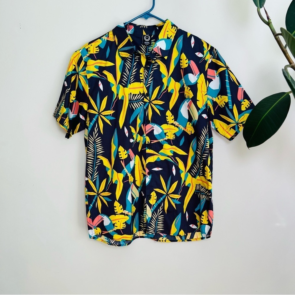 Men's Neff Dark Purple tropical Toucan cotton Hawaiian shirt M NWOT